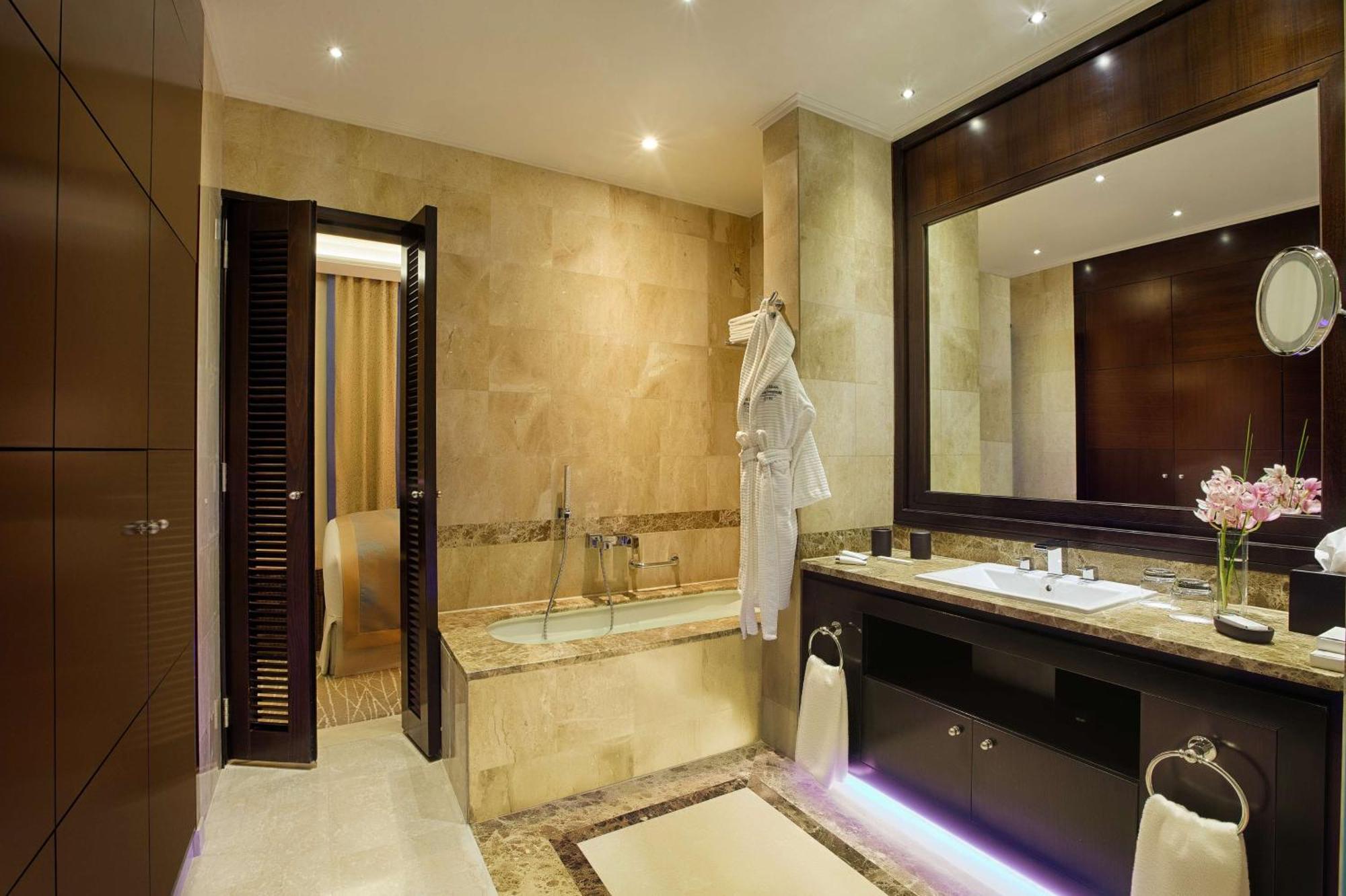Royal Maxim Palace Kempinski Kair Zewnętrze zdjęcie Bathroom