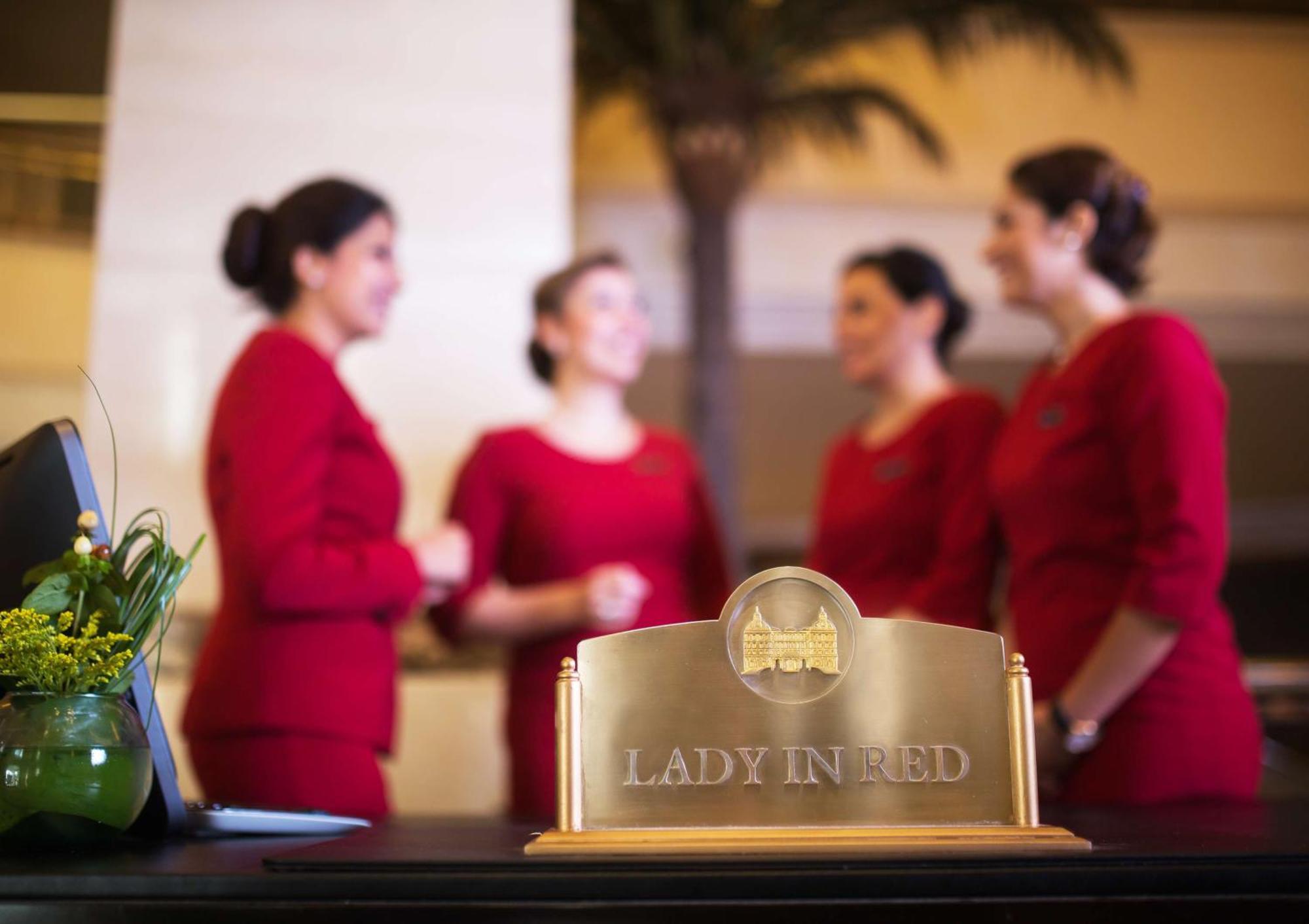 Royal Maxim Palace Kempinski Kair Zewnętrze zdjęcie The Lady in Red award